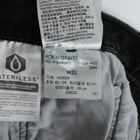 Levis 501 Shorts Womens 32x2 Black Distressed Cut Off Premium Denim Button Fly - Picture 9 of 12